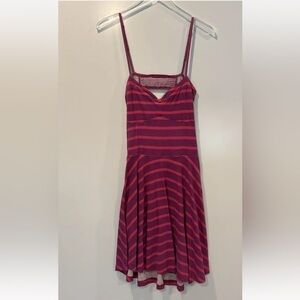 Aeropostale Pink Purple Striped Fit & Flate Sundress Womens Size‎ Large (570)